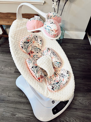 Mamaroo seat cover and newborn insert in light fable floral