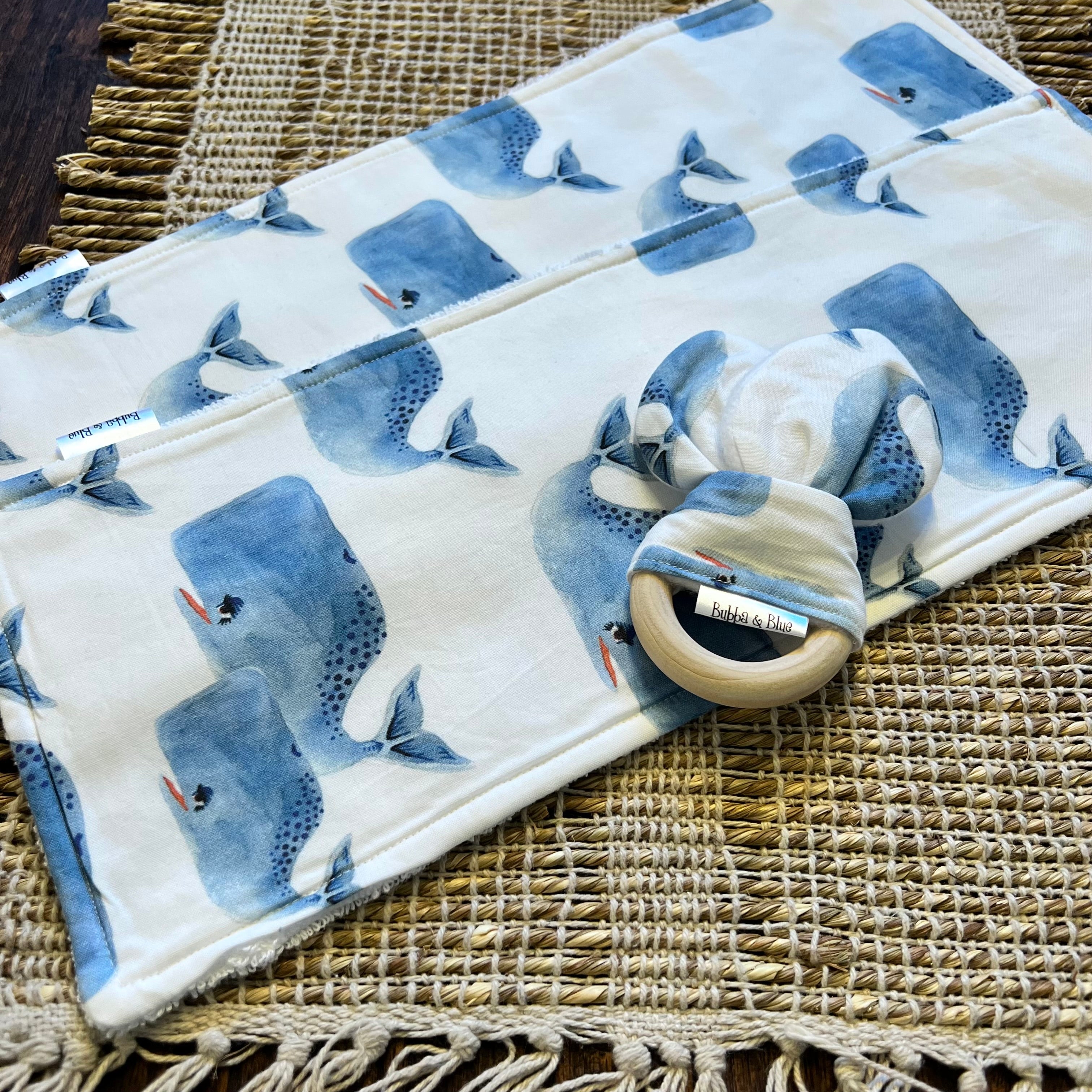 Gift set ( 2 burp + teether) blue whale