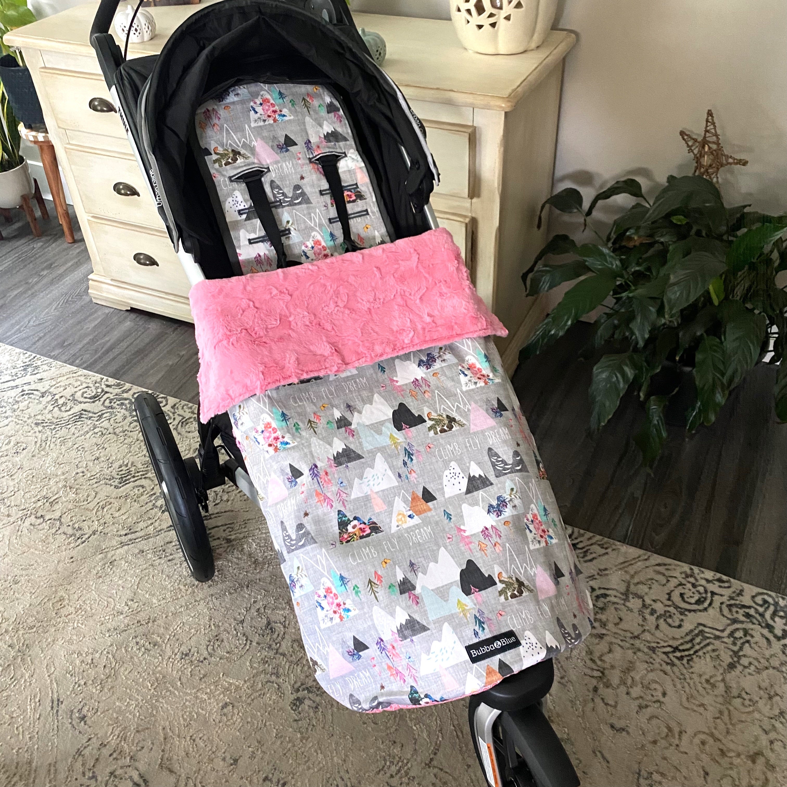 Stroller liner and foormuff set made to fit most strollers. Get a custom fit for a wide variety of strollers. These save your seat from wear and tear.