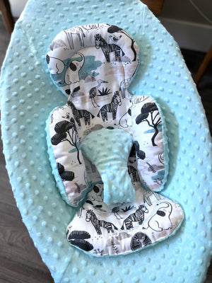 Mamaroo seat cover, newborn insert and balls in aqua safari animal