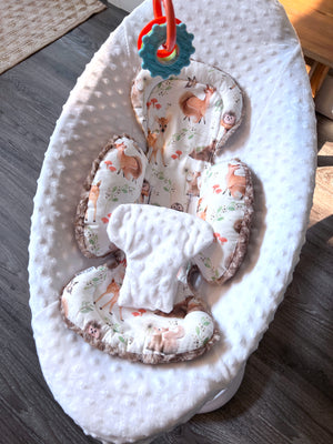 Mamaroo newborn insert and cover in forest friends