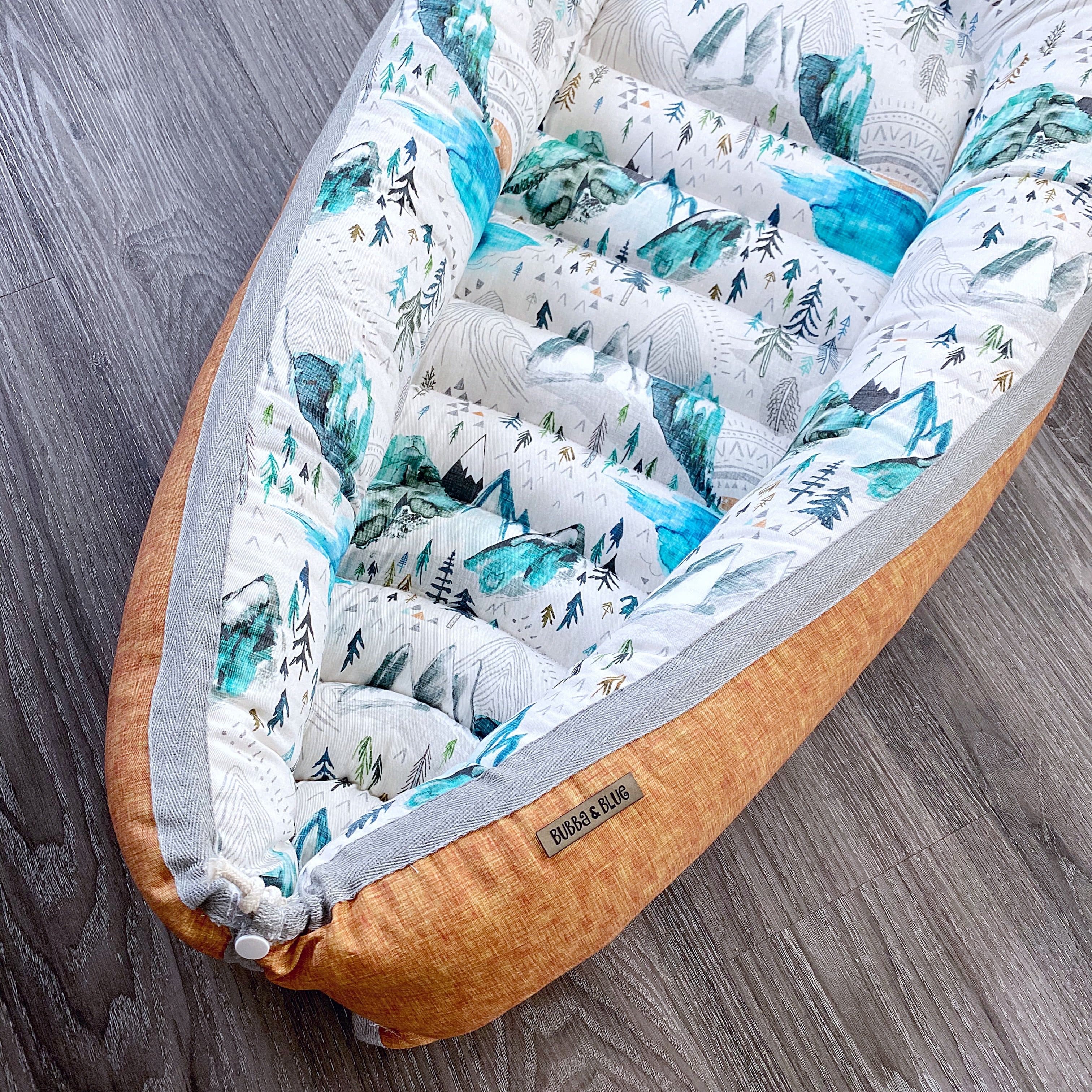 baby pod for lounging, mountain print 